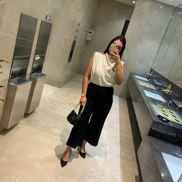 Zara high neck cowl top - Picture 2 of 4